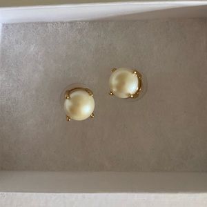Kate Spade pearl studs